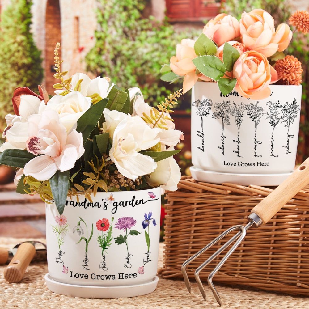 Personalized Birth Month Flower Pot with Grandkids Names, Mother's Day Gift.