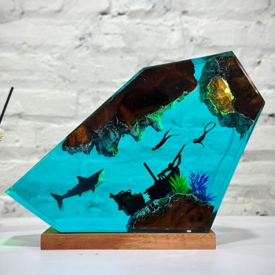 Great white shark & Couple Diver Night light